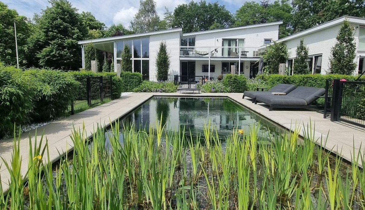 Tuinaanleg zwemvijver in Vaassen