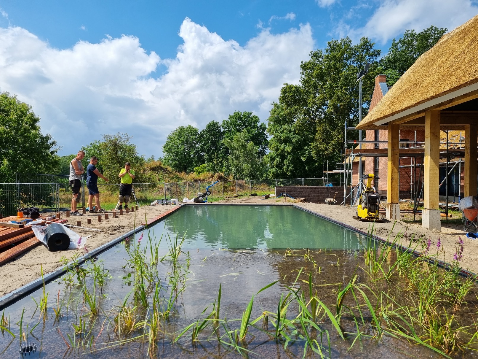 Aanleggen-zwemvijver-epe